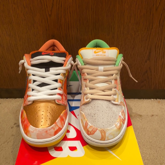 Nike sb dunk low street hawker
